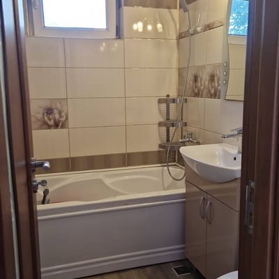 Rental of a comfortable 3-room apartment, 68 m², Tomis Nord district, Constanța, Romania